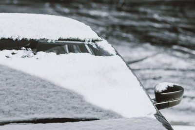 Drivers urged not to make 1 mistake in snow and ice