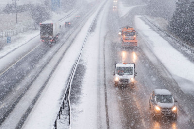 Safer winter driving: how to avoid getting stuck in the snow