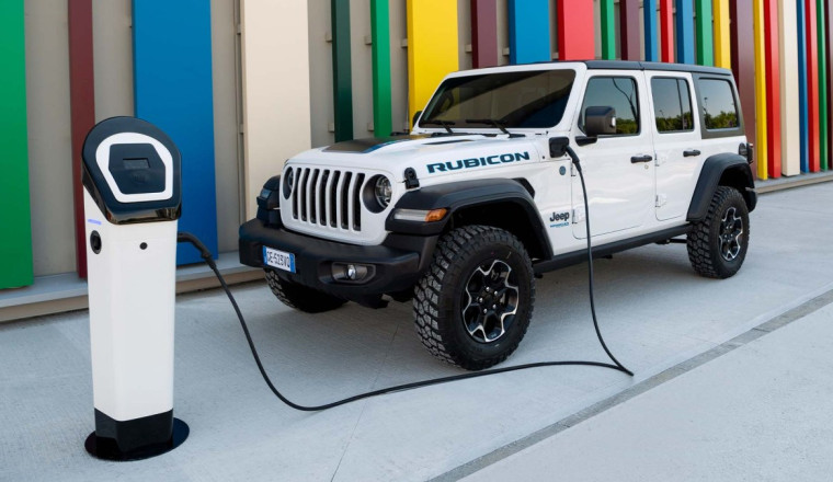 All Jeep and Chrysler Plug-In Hybrid Models Are Officially Dead: Exclusive