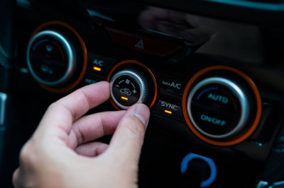 Car button trick quickly defrosts windscreen in minutes with no scraping