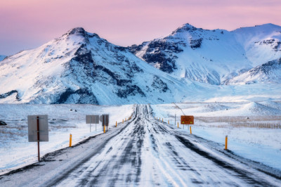 These Are The Dumbest Winter Drivers You've Seen