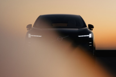 Volvo EX60 Will Have Longer Range And Faster Charging Than Its More Expensive EX90 Sibling