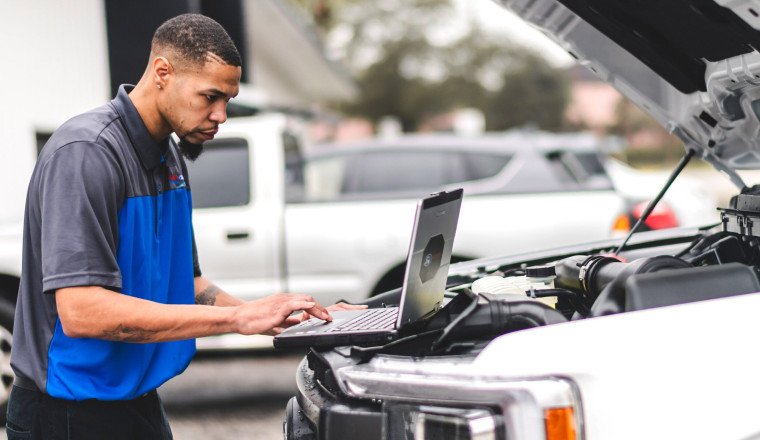Ford Pays This Technician $160,000 A Year, So Why Can’t It Fill 5,000 Jobs?