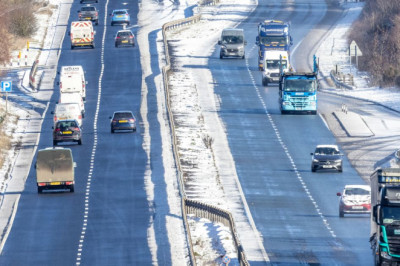 Motoring school issues important winter advice for driving in icy conditions