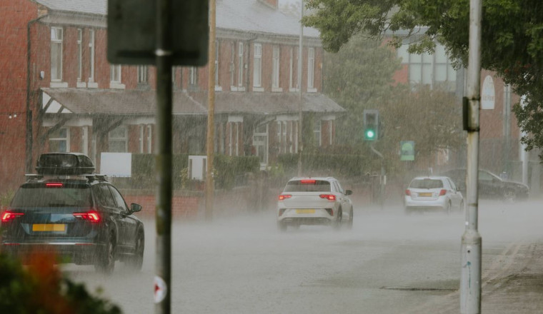 Drivers urged by RAC to press one button in their cars this week as weather changes