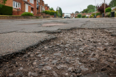 Driving instructor urges motorists to avoid common hazard that could cost you £320