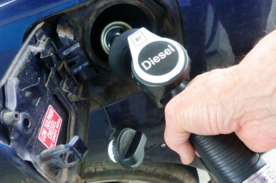 Major update for drivers as some petrol stations to stop selling diesel 'in four years'