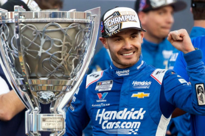 NASCAR goes 'Back to the Future' by restoring Chase title format