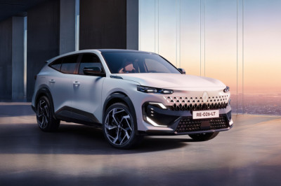 Renault’s new flagship SUV looks a bit like a BMW XM and won’t be coming to Europe