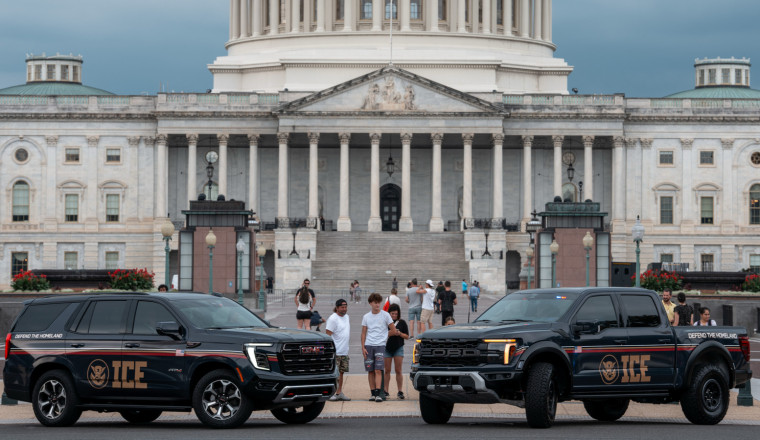 At Least 31 ICE Vehicles In Minneapolis-St. Paul 'Lack The Necessary Emergency Lights And Sirens' Required By Law