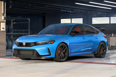 Both The Honda Civic Type R And Acura Integra Type S Are Getting Facelifts This Year