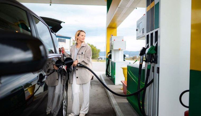 Drivers hit with 17p per mile petrol charges in January but there's 3 ways around it