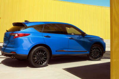 The Acura RDX Is Pausing Production With a Next-Gen Hybrid Years Away