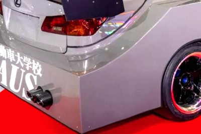 This Lexus Looks Like It Was Built In Minecraft