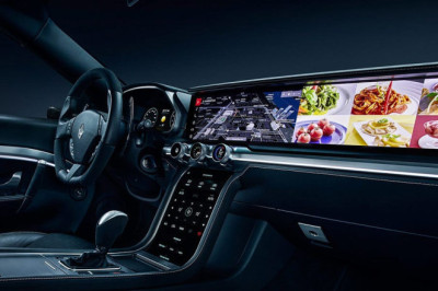 Car Touchscreens More Dangerous Than Texting Behind The Wheel, Experts Warn
