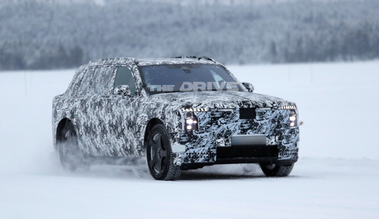 Move Over Spectre, the Electric Rolls-Royce Cullinan Is Coming