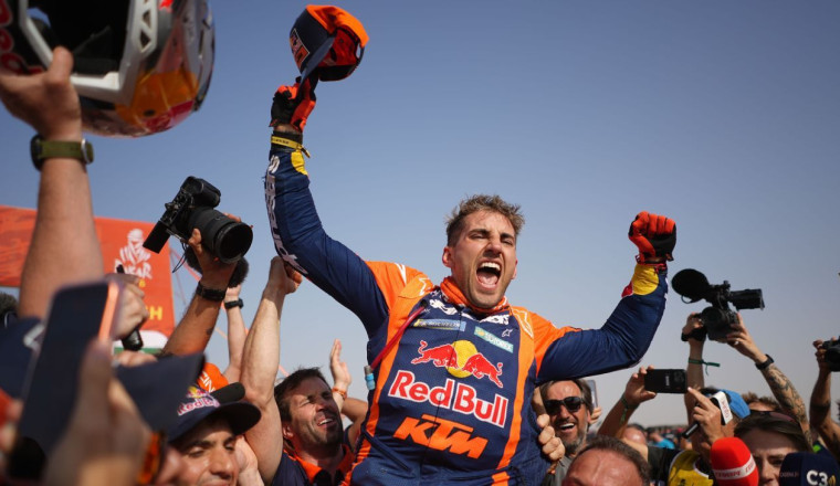 Benavides rides to closest Dakar Rally win margin