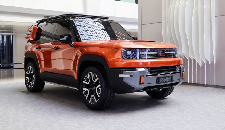 Geely’s building this plug-in hybrid Defender fighter for the UK in 2028