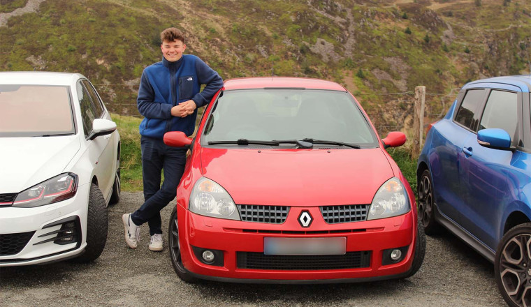 My Renault Clio 182 Trophy proves old hot hatches do it best