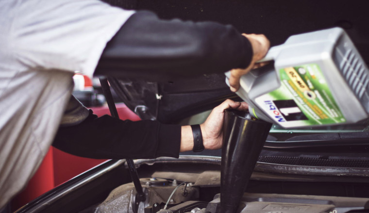 Why It’s Vital To Change Your Car’s Engine Oil