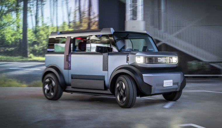 Dacia Hustler Concept Revealed as Rugged Electric SUV