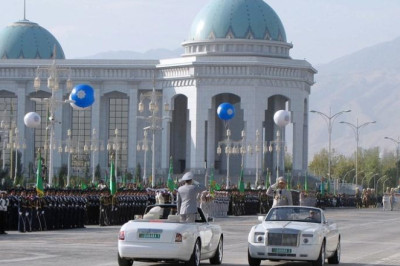 You Can Choose Any Car Colour In Turkmenistan As Long As It's White
