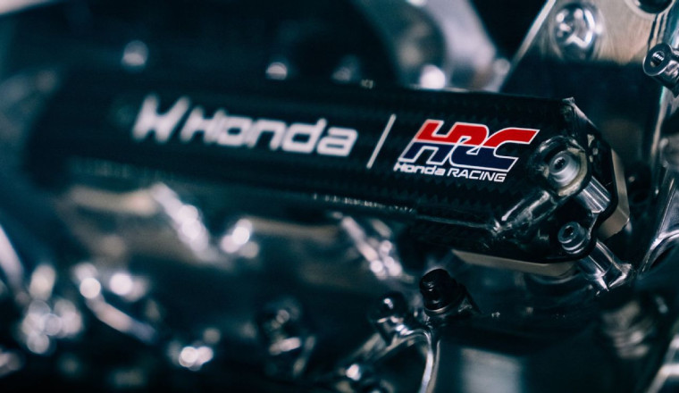 Honda unveils 2026 F1 power unit for Aston Martin