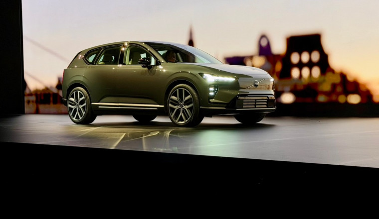 2027 Volvo EX60 Feels Like a No-Brainer for EV Newbs With 400-Mile Range and Reasonable Price Tag