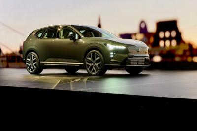 2027 Volvo EX60 Feels Like a No-Brainer for EV Newbs With 400-Mile Range and Reasonable Price Tag