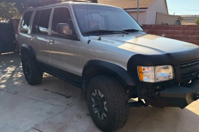 At $12,999, Is This 2000 Isuzu Trooper Overlander An Underrated Deal?