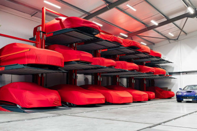 Super-SORN: A third of UK supercars are ‘off the road’