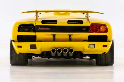 VW Secretly Stuffed A W16 Engine In A Lamborghini Diablo