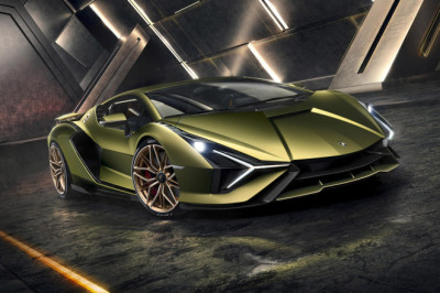 The Rich Get Richer As Lamborghini Smashes Another Sales Record