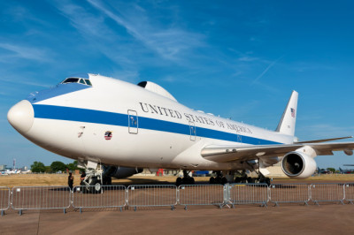 Trump's Doomsday Plane: What's Inside The Government's Last-Resort Jet