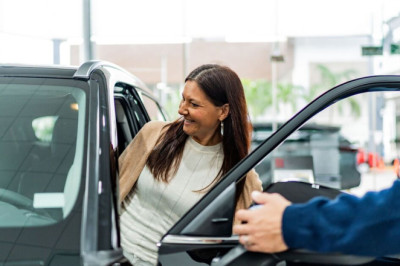 AA warns against car dealership 'trap' that convinces you to pay more money