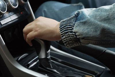 Driving instructor finally settles when you must be in lower gear