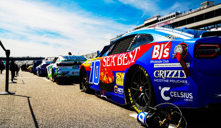 Nicotine returns to NASCAR