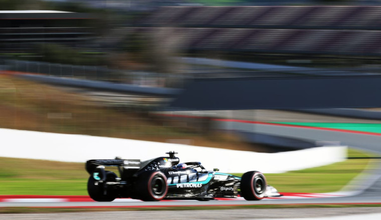 Russell sets fastest lap of Barcelona F1 test so far