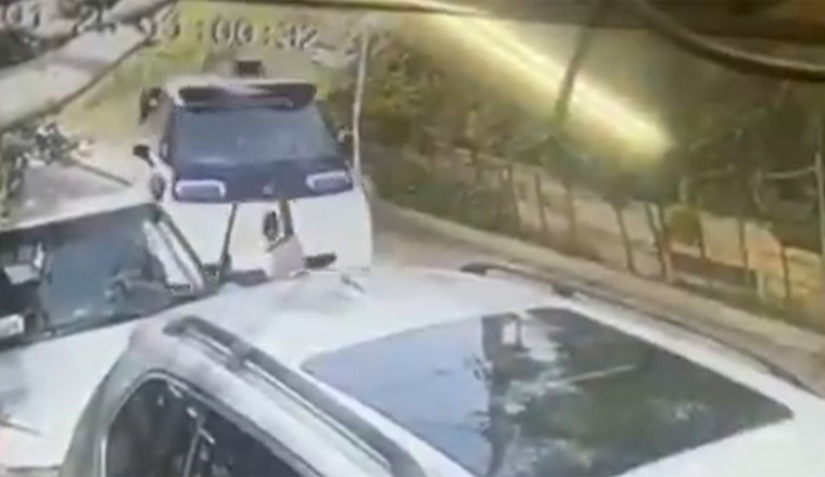 Waymo’s New “Ojaj” Robotaxi Crashed Into Parked Cars, But The Real Shock Is Who Was In Control