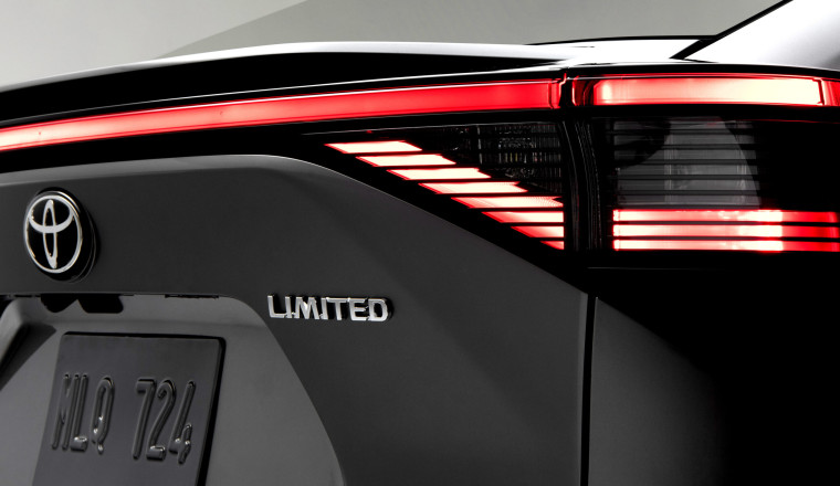 Oops, Toyota Actually Used Reflectors Instead Of Real Lights In Some Cars