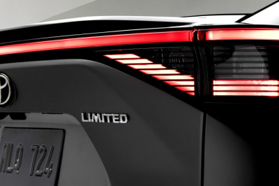 Oops, Toyota Actually Used Reflectors Instead Of Real Lights In Some Cars