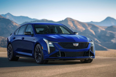 The 2026 Cadillac CT5-V Blackwing Has a New $26,995 Option Package
