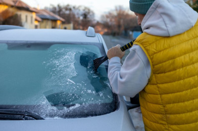 Drivers urged to keep summer essential in car at all times in February