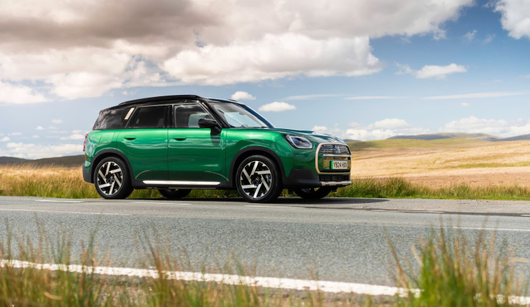 Car finance can't halt Lloyds profits; Santander to shut banks; ECG for Countryman E