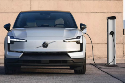 Volvo tells customers to not charge their electric SUVs above 70% due to battery 'fire risks'