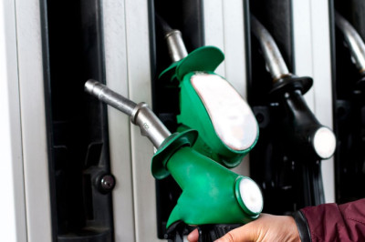 Drivers could save hundreds on car fuel after new petrol station law