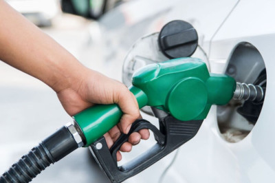 Drivers urged to keep fuel tank ‘half full’ this Friday