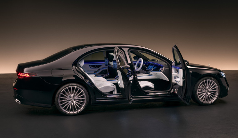 The New Mercedes-Benz S-Class Has Heated Seat Belts, And They're For More Than Just Comfort