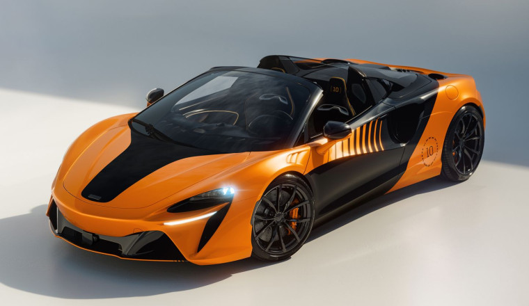 Artura MCL39 Championship Edition marks F1 success