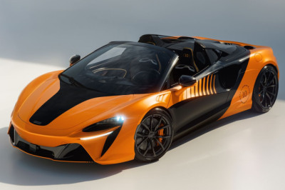 Artura MCL39 Championship Edition marks F1 success